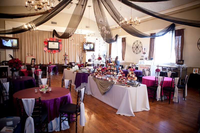 All of the table toppers we alternated with hot pink satin eggplant purple