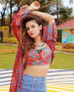 Avneet Kaur images download, avneet kaur images free download