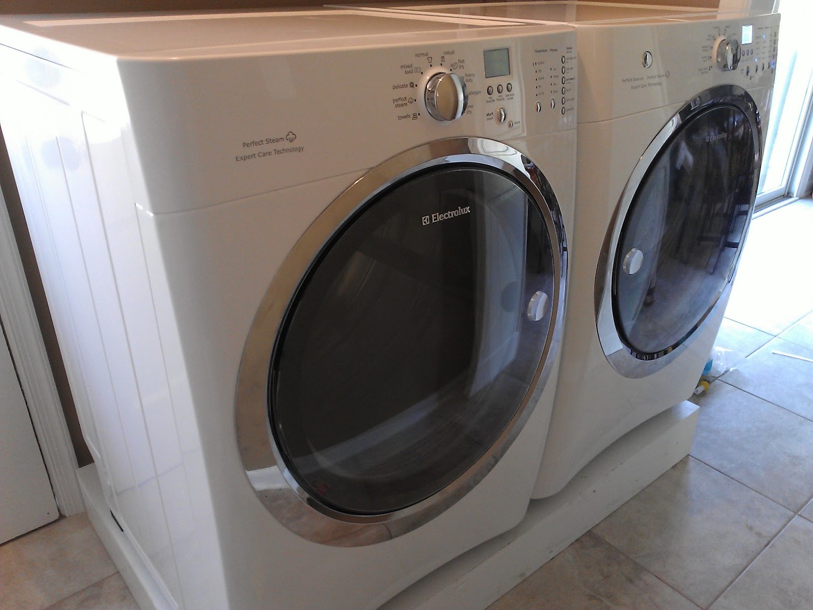 Kitchens With Washer And Dryers In Them