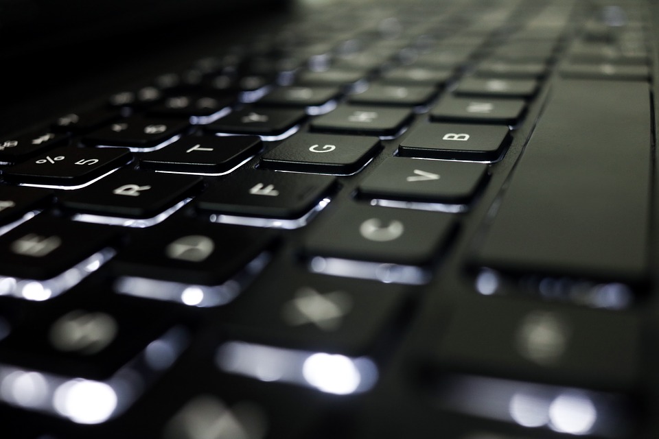 Fungsi Lengkap Tombol di Keyboard Komputer atau Laptop 