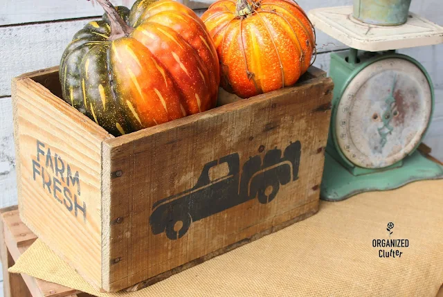 Easy Stenciled Fall Decor With A Crate and Fence Board #stencil #fall #autumn #joannfabric #rusticdecor #crate #sign