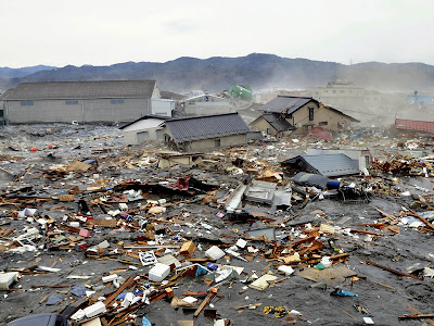 106732 tsunami hantam jepang Japan Tsunami Pictures 2011