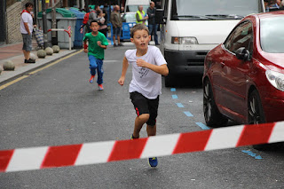 Carrera proeuskera y actividades infantiles en las fiestas de Rontegi