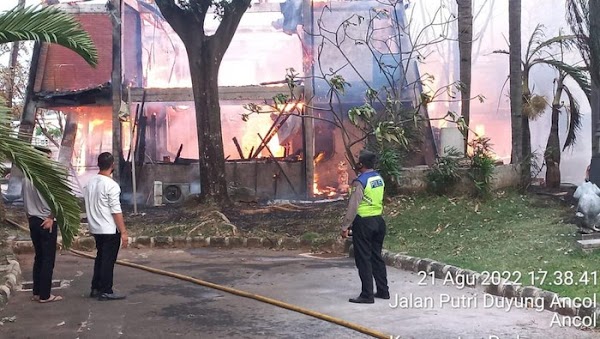 Total 3 Unit Cottage di Putri Duyung Ancol yang Terbakar