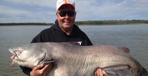 International Fishing News: USA: top angler Bill Dance lands a 110 lb  catfish