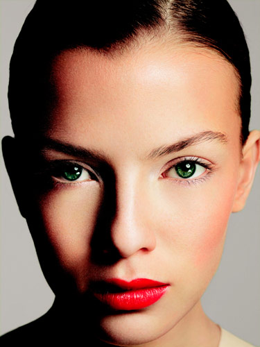 makeup for face. top makeup artist Laura