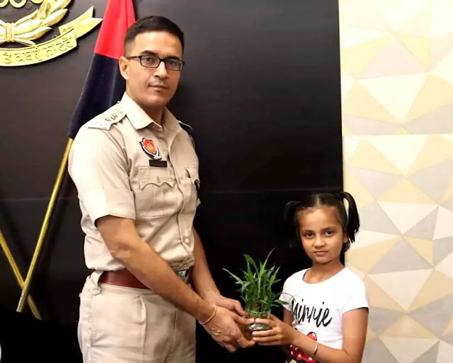 SSP Patiala honored 08 year old girl for Cycling 800 Km
