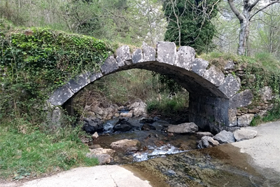 Puente de piedra