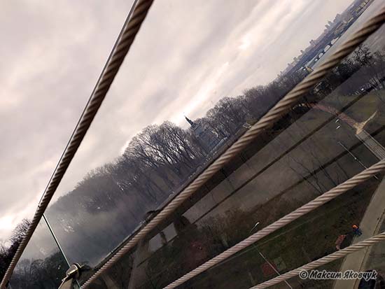 Фотограф Максим Яковчук: Прогулянка 17 березня 2021 року. Пішохідно-велосипедний міст через Володимирський узвіз