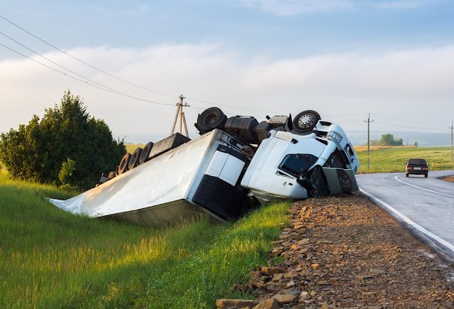 18 Wheeler Accident Lawyers: Call Us Now