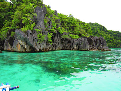 limestone cliffs coron island palawan