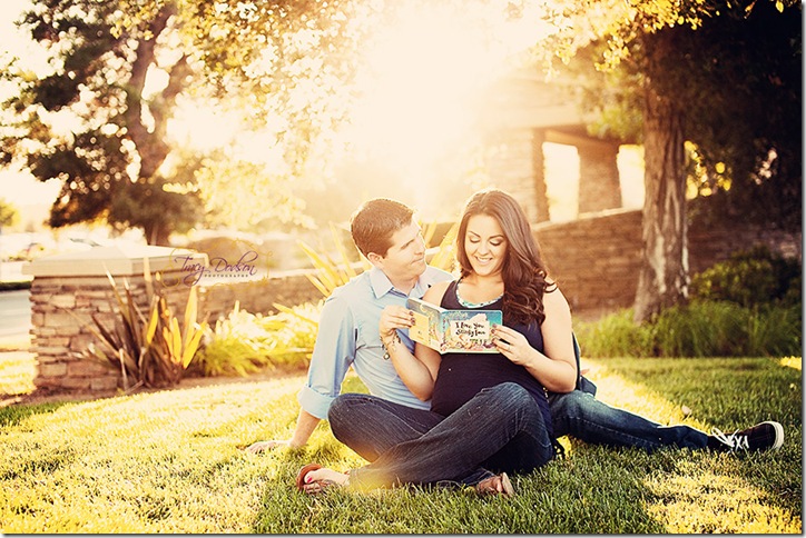 Pat & Eleni Maternity   199j rep
