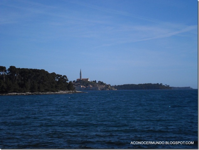 12-Rovinj. Vista de Rovinj desde el Restaurante Blu-P4260203