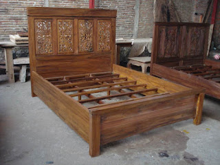 Contoh gambar tempat tidur minimalis kayu jati