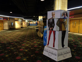 zoolander lobby entertainment