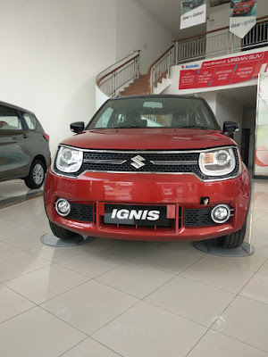 Suzuki Ignis Warna Merah sedang ada promo pembelian mobilnya kunjugi Dealer Suzuki Ciawi Bogor - Duta Cendana Adimandiri