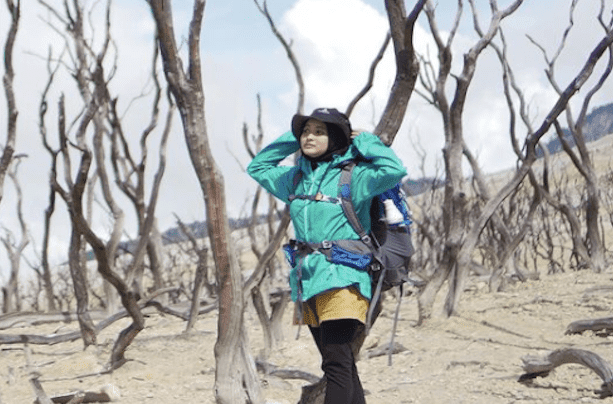 Tetap Cantik Saat Traveling, Bawa Perkakas Ini