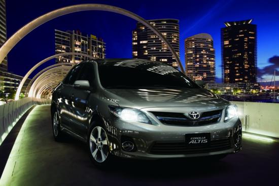 Toyota Corolla Altis 2010 bản 2.0V