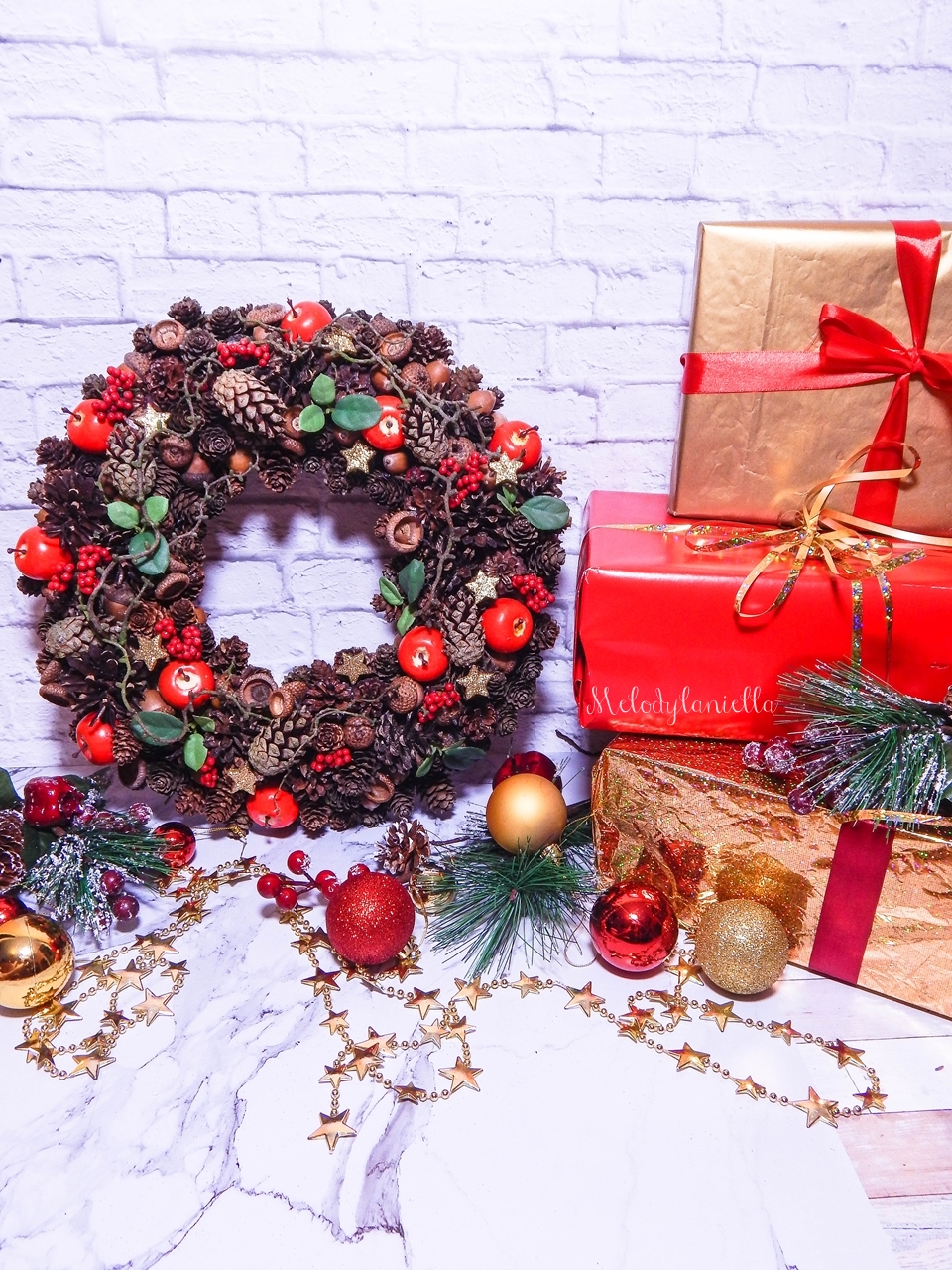 10 prezenty z okazji Bożego Narodzenia w świątecznym klimacie tradycyjne wieńce świąteczne deco bazar pomysł na przent dla babci dziadka pod choinkę ozdoby świąteczne do domu pracy biura na gwiazdkę