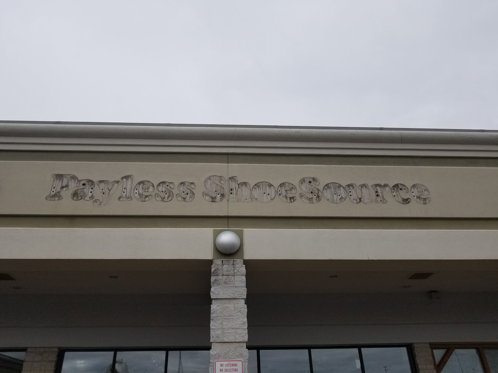 Payless ShoeSource - Vernon, CT ~ Brands "R" Us