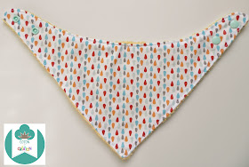 Coton et Création : bavoir bandana