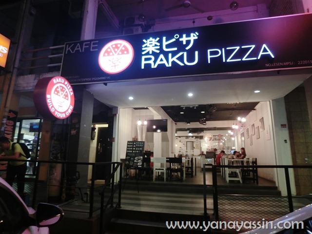 Raku Pizza Subang 