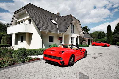 Ferrari California