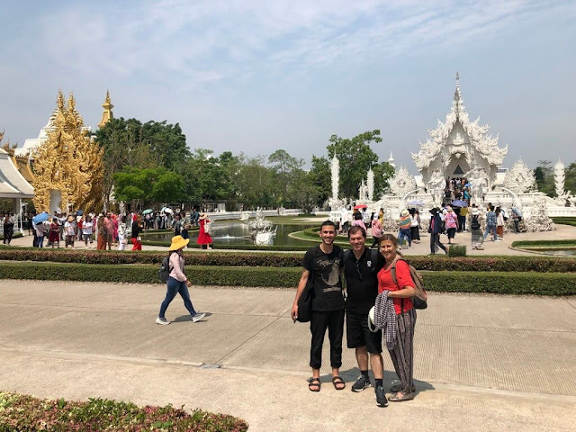 Wat Rong Khun - Templo Branco (White Temple)