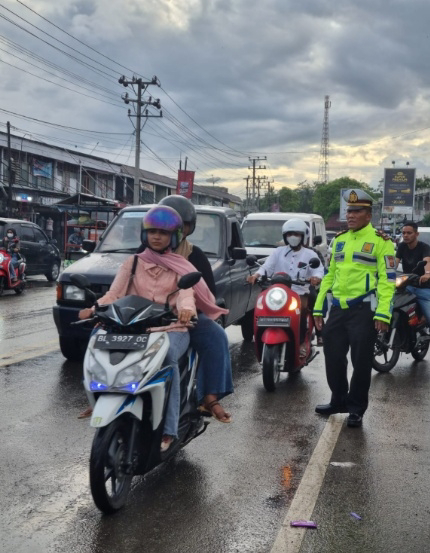 Ditlantas Polda Aceh Terapkan One Way untuk Urai Kemacetan saat Arus Balik