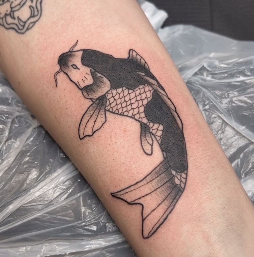 Tatuagens Masculinas Pretas Estilo Old School peixe carpa
