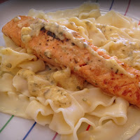  Salmão com fettuccini