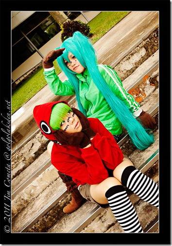 vocaloid 2 cosplay - gumi and hatsune miku