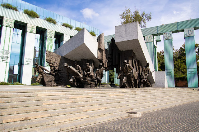 Monumento all’insurrezione di Varsavia-pomnik powstania warszawskiego