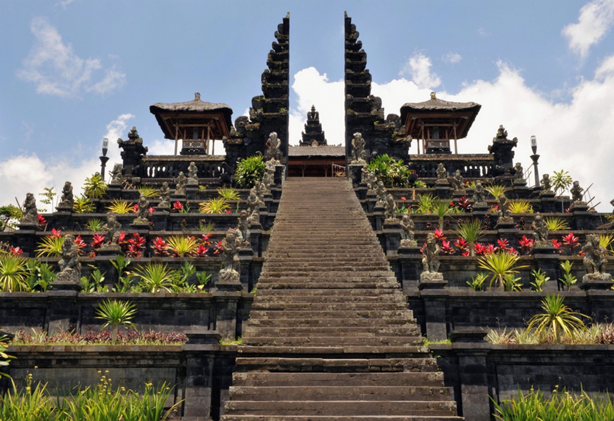 9 Tempat  Wisata  Terkenal di Pulau Bali  Ruana Sagita