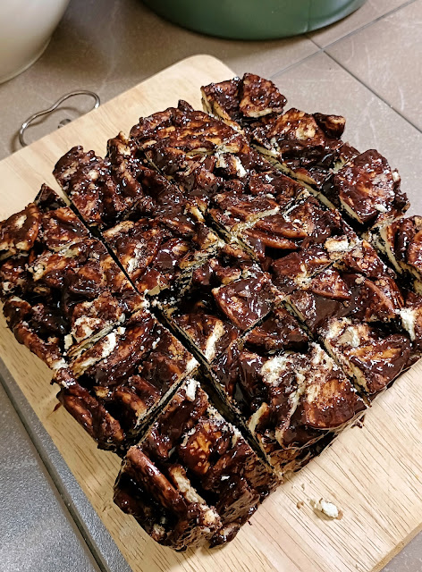 Kek batik premium, kek batik rangup, kek batik crunchy, kek batik coklat, kek batik sedap, resepi kek batik