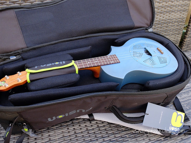 fusion urban double ukulele bag top compartment