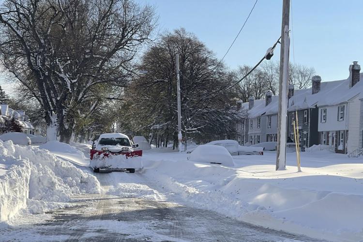Heavy Snowfall Paralyzes Parts Of New York