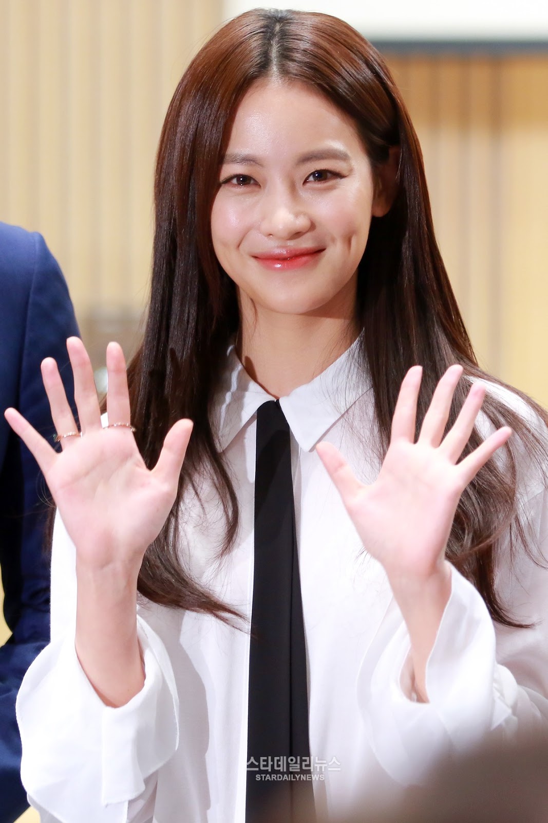 8 Aktris Cantik Korea Berlesung Pipit - My Korean Drama