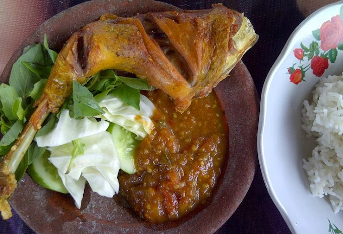 Inovasi Pecel Ayam Agar Tidak Kalah Saing Dengan Makanan Modern