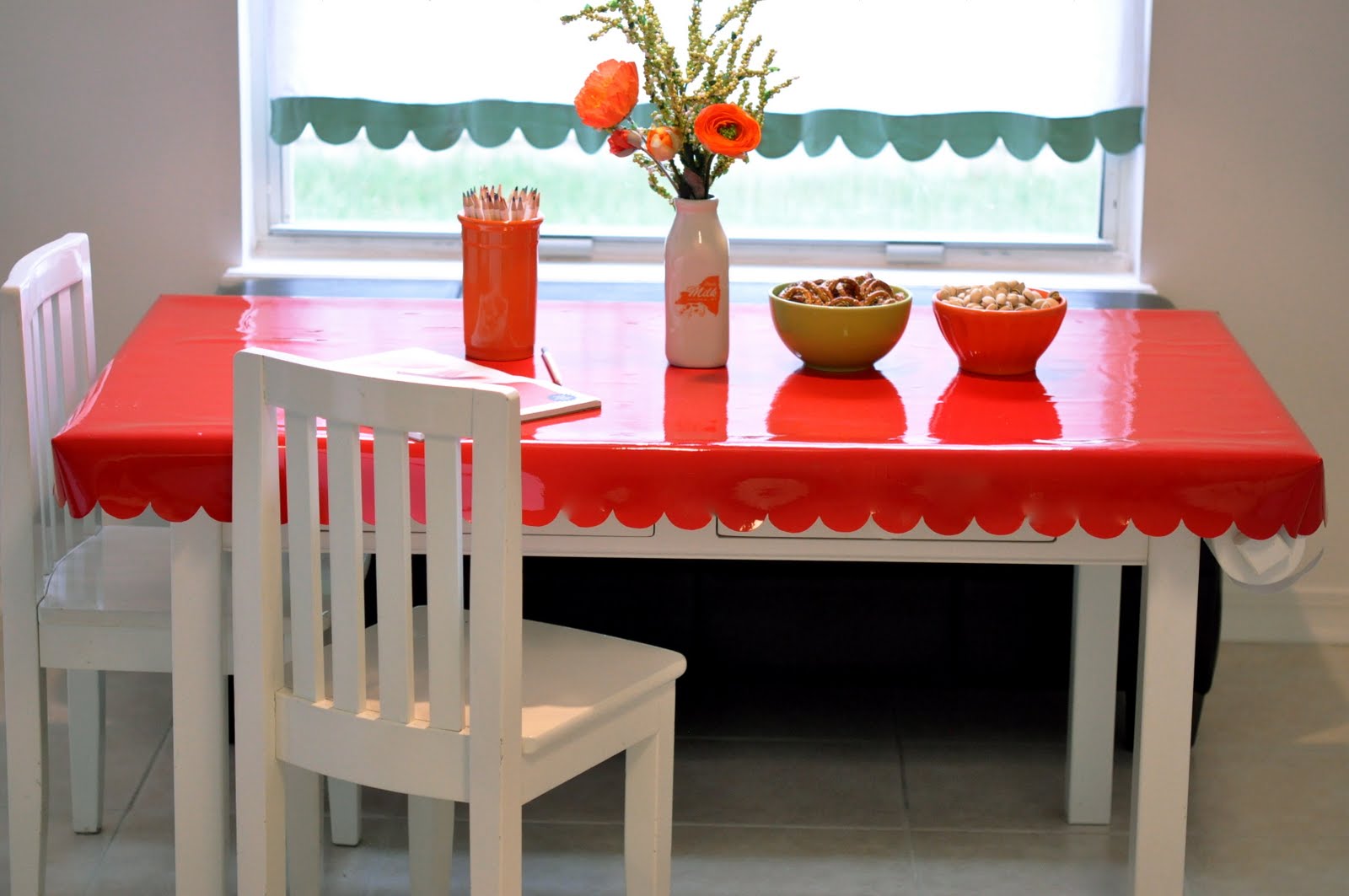 No Big Dill Scalloped Table Cover Tutorial