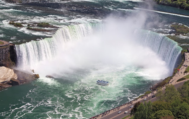 Top Tourist Attractions in Canada