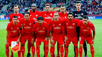 SEVILLA F. C. - Sevilla, ESPAÑA - Temporada 2014-15 - Krychowiak, M'bia, Carriço, Kolodziejczak y Sergio Rico; Reyes, Bacca, Banega, Aleix Vidal, Tremoulinas y Vitolo - SEVILLA F. C. 3 (Krychowiak y Bacca 2) DNIPRO 2 (Kalinic y Rotan) - 27/05/2015 - Europa League, final - Varsovia, Polonia, estadio Nacional - EL SEVILLA GANA SU 4º TÍTULO DE LA EUROPA LEAGUE