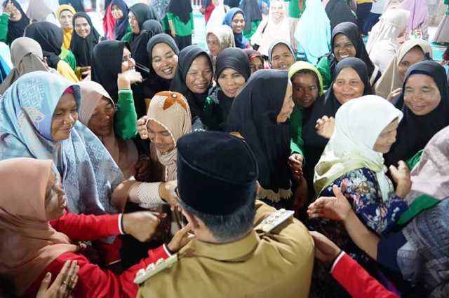 14.560 Jiwa Warga Tanah Datar Masih Miskin