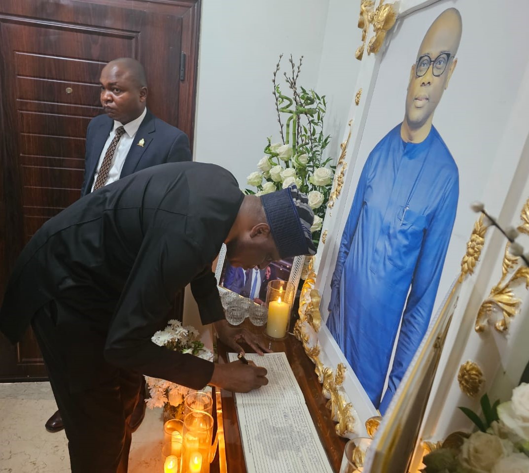 Governor of the Central Bank of Nigeria, Mr. Olayemi Cardoso, pays condolence visit to family of Late Dr. Herbert Wigwe