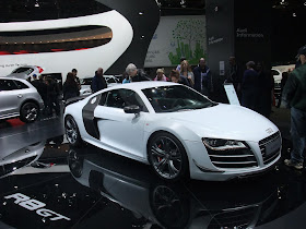 Audi R8 GT, V10 engine, small supercar, cost