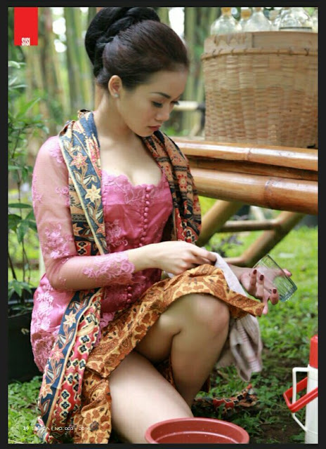 Foto Alya Dior di Majalah Sisilia