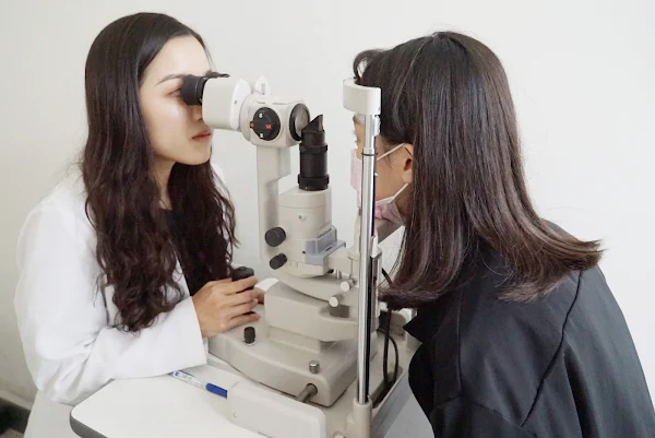 大葉大學視光週衛教宣導 隱形眼鏡試戴體驗