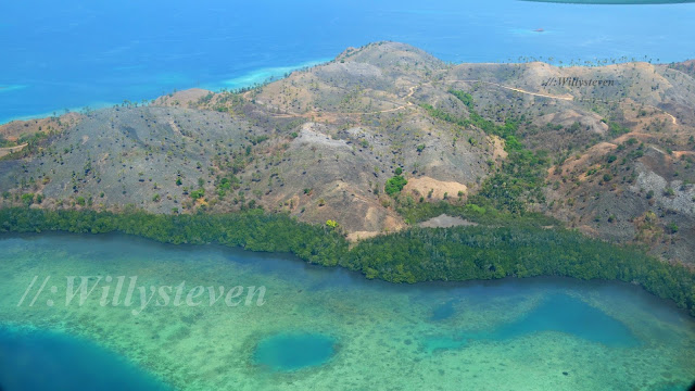  Nusa Tenggara Timur yaitu Provinsi di Indonesia yang tak pernah gagal dalam membuatku te Aerial Photography Part 11 : Komodo National Park