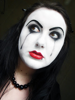 makeup, mime makeup