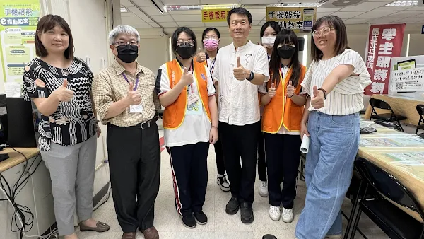 ▲北斗家商校長楊世圳強調，商業經營科學生透過納稅服務，將在校所學與實務結合，以落實學校推廣租稅教育，正是呼應新課綱中務實致用及多元學習的精神。（記者林明佑翻攝）